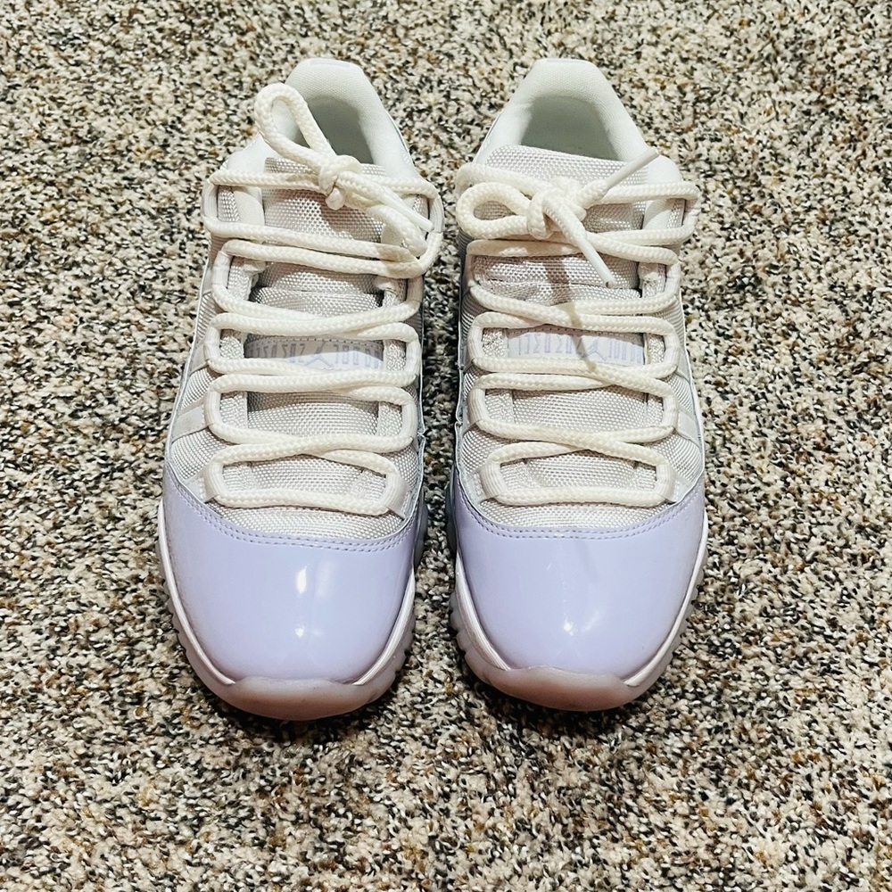 Womens Jordan 11 Low Pure Violet